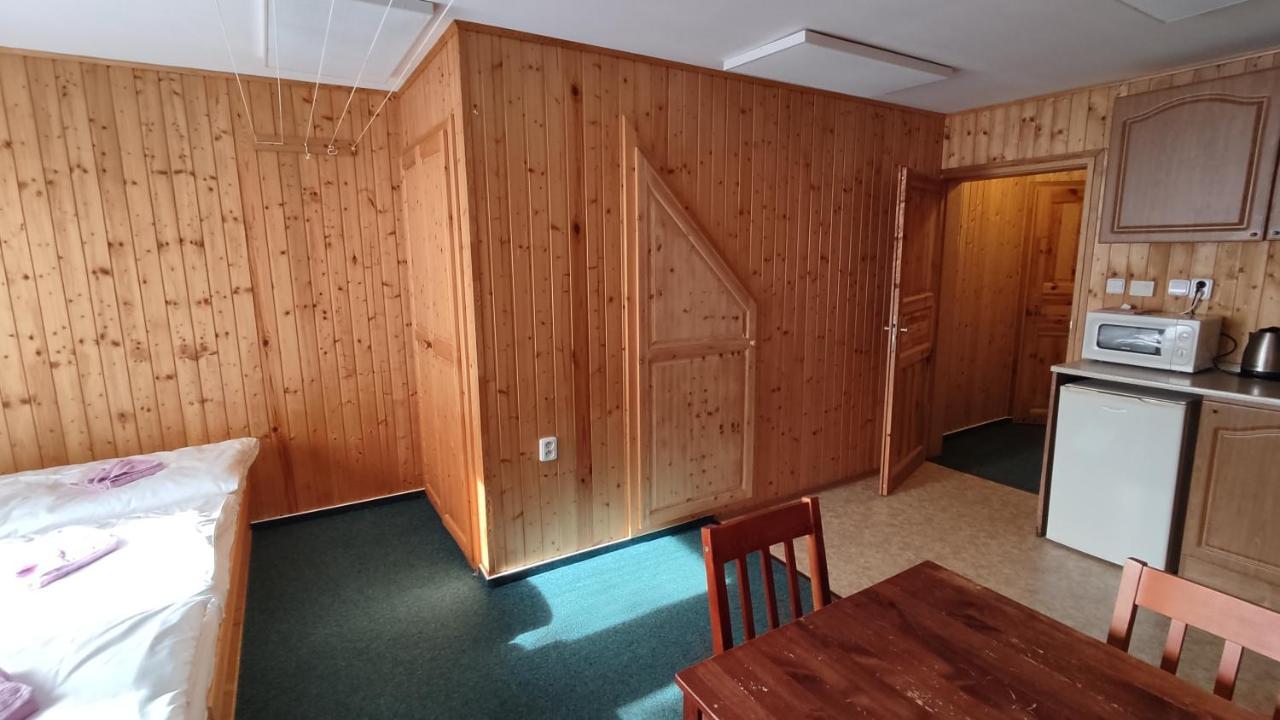 Penzion Apartmany Aninka Marianska Екстер'єр фото